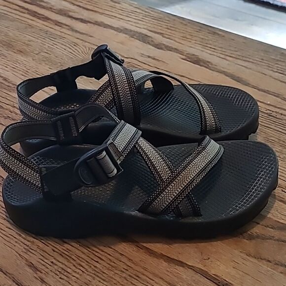 Vibram sz 10M mens strapped sandles - Picture 2 of 5